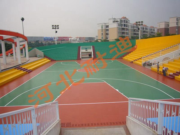 聚氨酯運(yùn)動(dòng)球場(chǎng)地坪
