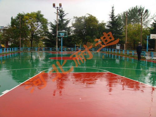 聚氨酯運(yùn)動(dòng)球場(chǎng)地坪