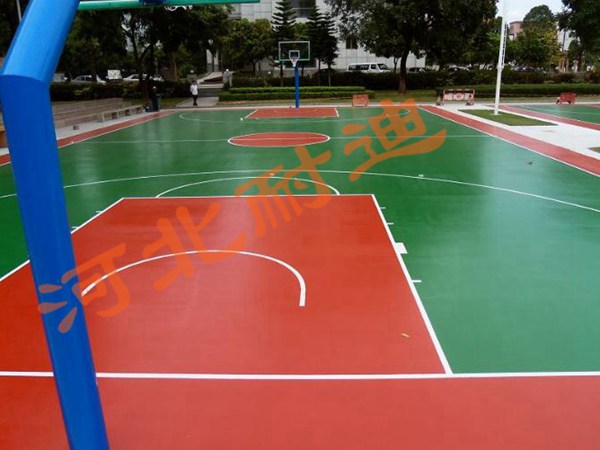 聚氨酯運(yùn)動(dòng)球場(chǎng)地坪